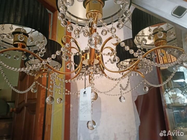 Люстра потолочная новая