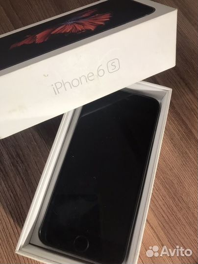 iPhone 6S, 32 ГБ