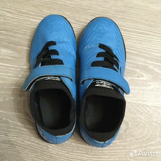 Футбольные бутсы кеды сороконожки Umbro 28,5 185мм