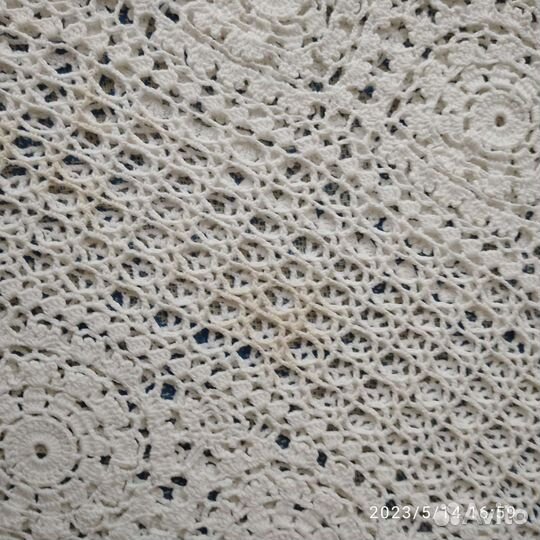 Кружевная скатерть круглая