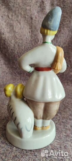 Статуэтка Пастушок с барашком. зхк Полонное