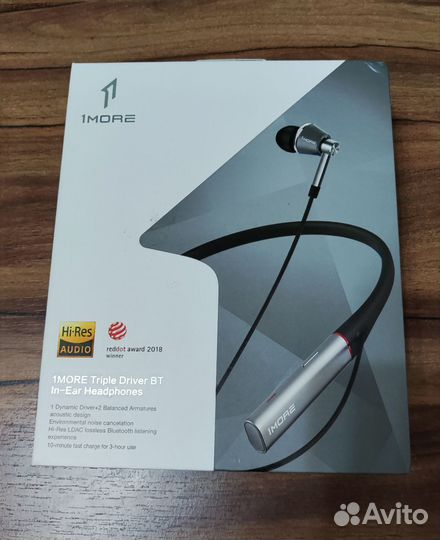 Bluetooth гарнитура 1More Triple Driver