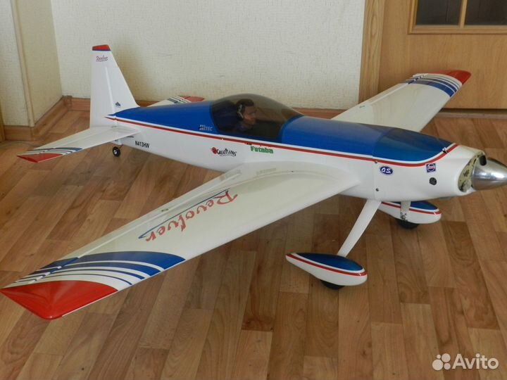 Радиоуправляемая модель самолета