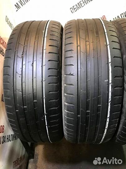 Nokian Tyres Hakka Black 2 SUV 235/50 R19