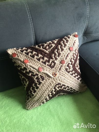 Вязаный чехол на декоративную подушку