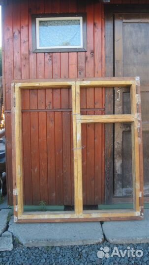 Оконный блок деревянный