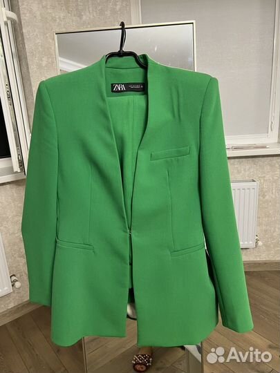 Костюм брючный Zara