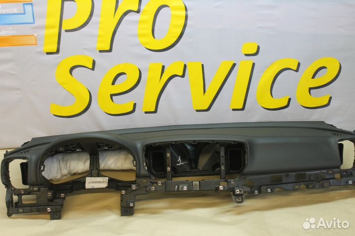 Торпедо Kia Sportage панель приборов