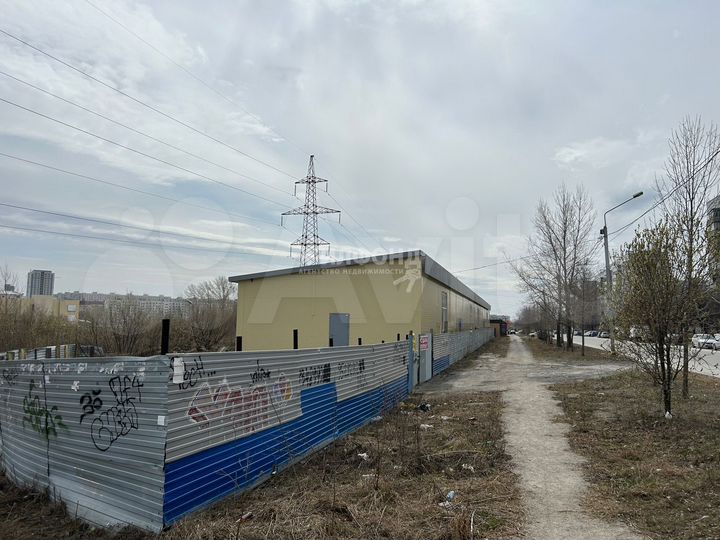 Продам помещение свободного назначения, 868 м²