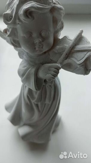 Фигурка статуэтка ангел со скрипкой