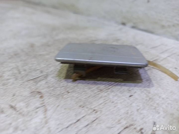 Заглушка поддомкратника