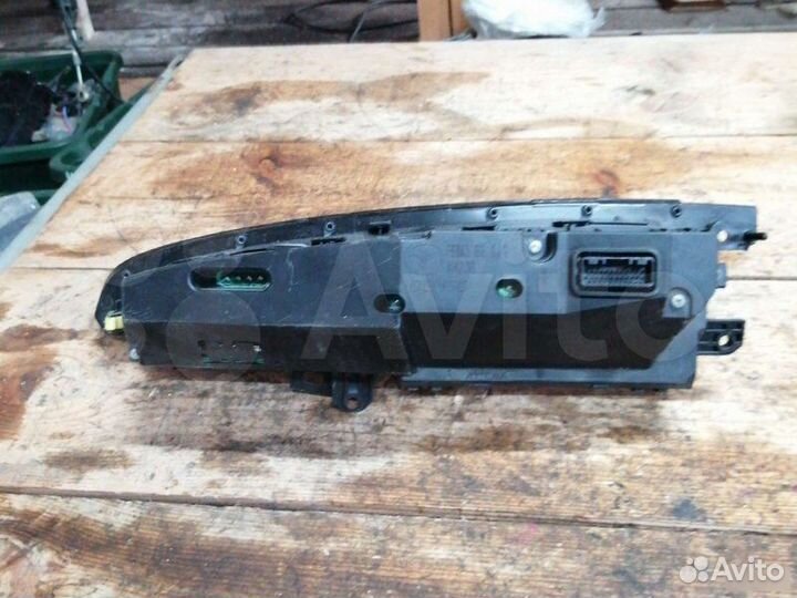 Дисплей Mazda 3 хэтчбек 1.6 Z6 2012