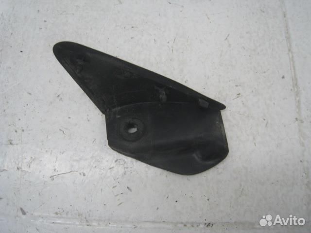 Верхний уголок крыла Renault Megane 2