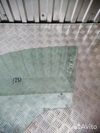 Стекло двери опускное переднее левое Chevrolet