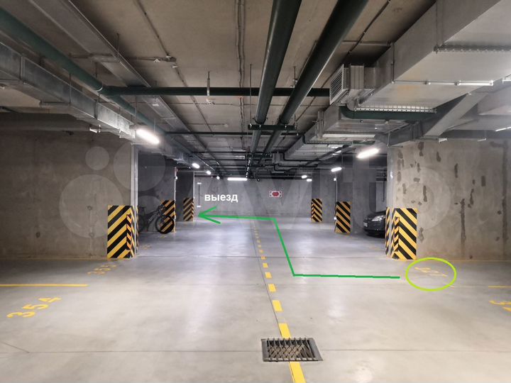 Машиноместо, 13 м²