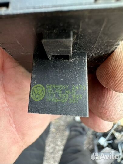 Кнопки Volkswagen Touareg 4.2 AXQ 2004