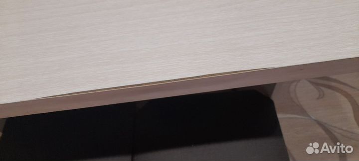 Кухонный стол