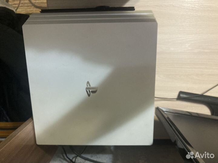 Sony PS4 pro 1tb