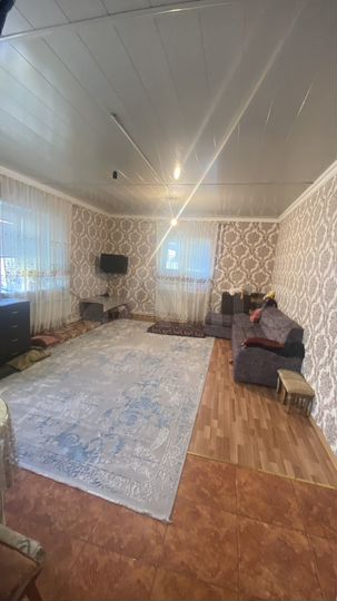 4-к. квартира, 130 м², 1/2 эт.