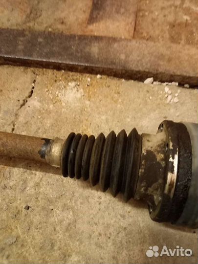 Volkswagen passat б6 левый привод в сборе б.у