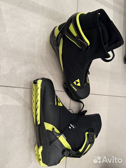 Ботинки для беговых лыж