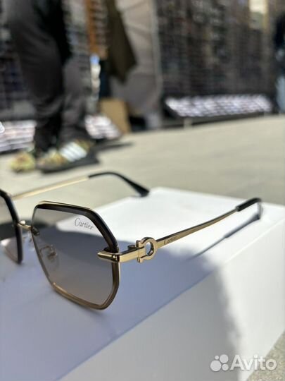 Солнцезащитные очки cartier