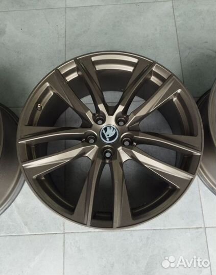 Диски r19 5x112 Skoda