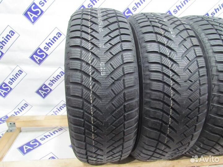 Neolin NeoWinter 215/60 R16 99V