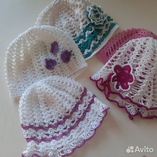 Шапочки детские вязаные