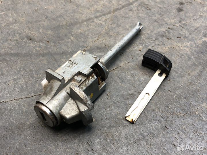 Личинка BMW X5 E71