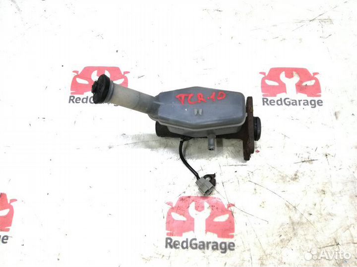 Главный тормозной цилиндр Toyota Previa TCR10L