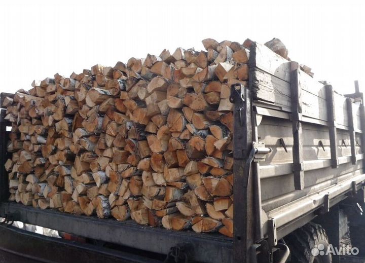 На дворе трава на траве дрова