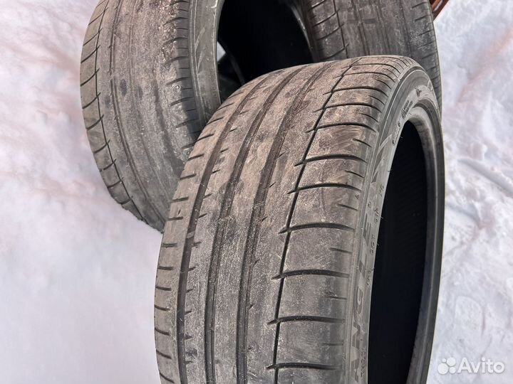 Triangle Sports TH201 255/40 R20