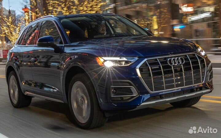 Стекло фары Audi Q5 2020-2024