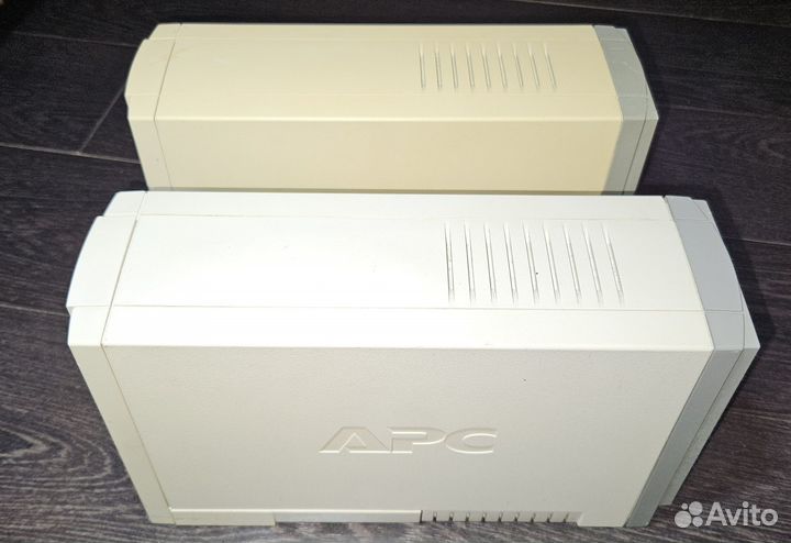 2 источника бесперебойного питания APC рабочие