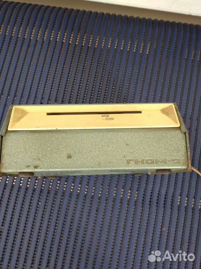 Стабилизатор напряжения Гном-2 из СССР Гном-2