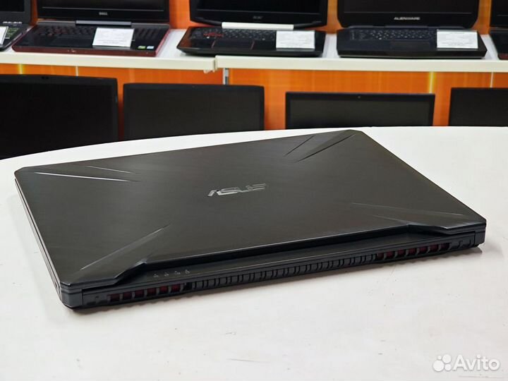 Игровой Asus 15.6