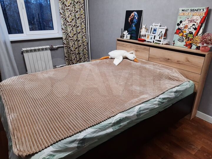 2-к. квартира, 57 м², 4/9 эт.