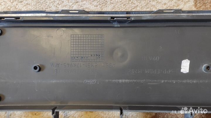 Решетка бампера Ford Focus 2 рест