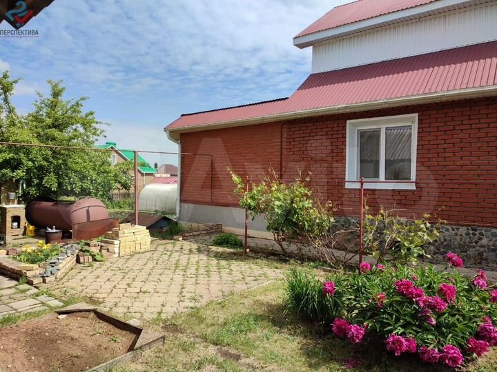 Дом 170 м² на участке 9,9 сот.