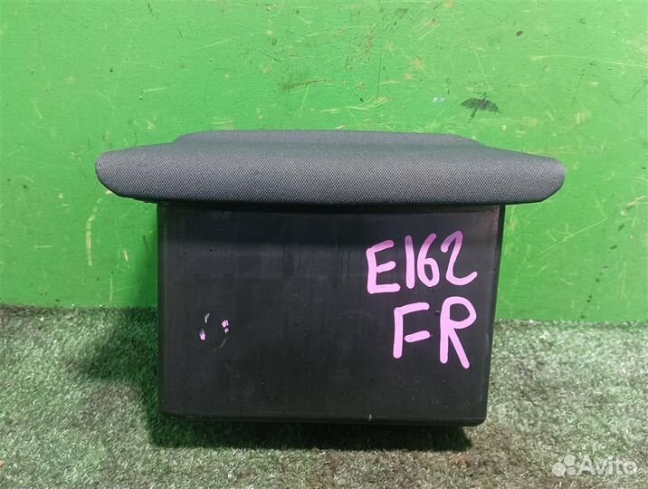 Ящик для мелочи дверной правый Renault Megane 2