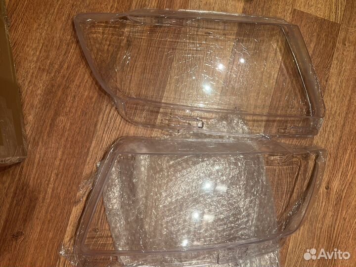 Стёкла фар джип гранд чероки wk2-2012