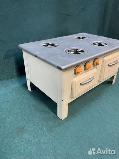 Старинная игрушка. Плита. Клеймо. Жесть