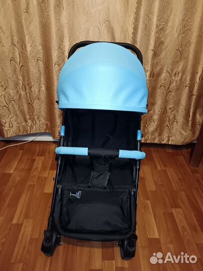 Продам прогулочную коляску