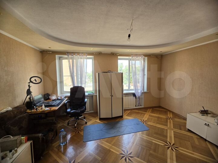 4-к. квартира, 120 м², 5/10 эт.