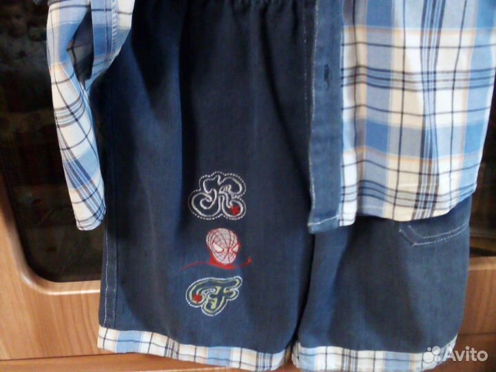 Рубашка с шортами