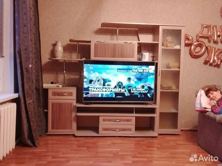 Стенка в гостиную бу