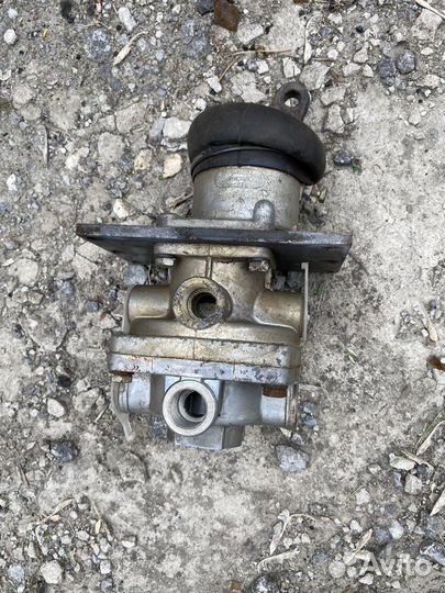 Кран тормозной, 2х секционный