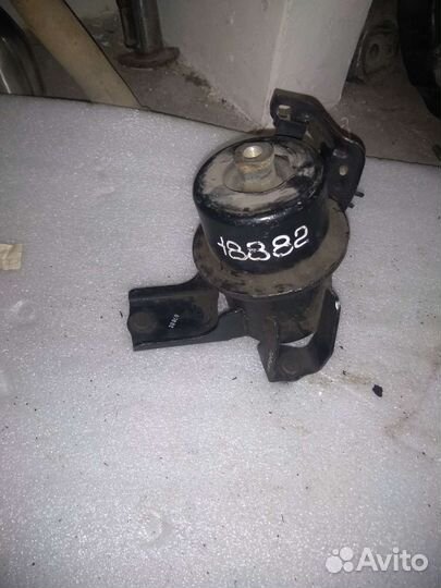 Подушка двс передняя Toyota Camry 40