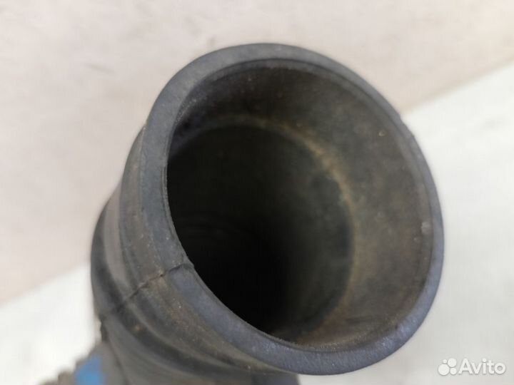 Патрубок воздушного фильтра